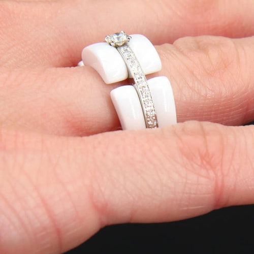 Bague 55 Chanel Ultra - Bague en or blanc et céramique blanche sertie de diamants 58 Facettes 21-850