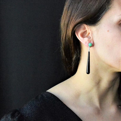 Boucles d'oreilles Boucles d’oreilles pendantes Art déco en or blanc avec diamants, onyx et chrysoprase 58 Facettes 22-193
