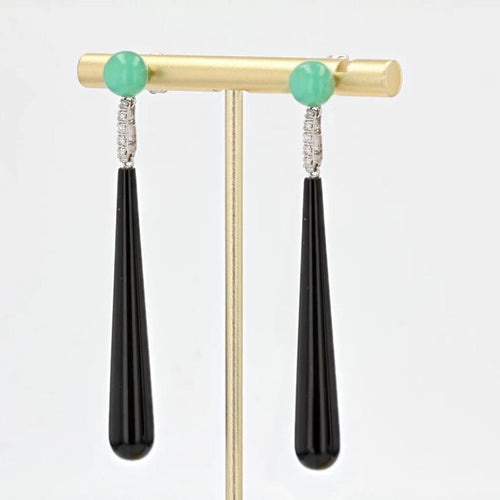 Boucles d'oreilles Boucles d’oreilles pendantes Art déco en or blanc avec diamants, onyx et chrysoprase 58 Facettes 22-193