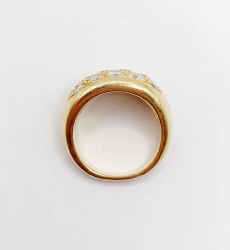 Bague 53 Bague jonc bombée en or jaune 18k sertie de diamants 2,20 ct 58 Facettes A06334