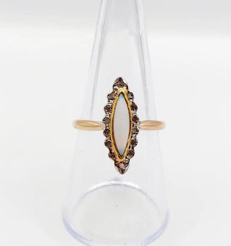 Bague 57 Bague marquise en or rose 18k avec opale et diamants taille rose 58 Facettes A06341