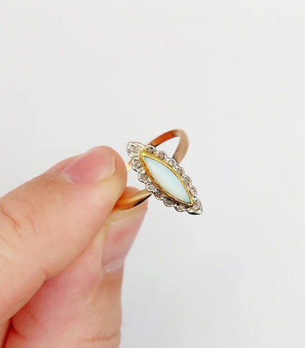 Bague 57 Bague marquise en or rose 18k avec opale et diamants taille rose 58 Facettes A06341