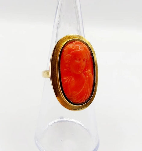 Bague 52 Bague cocktail style antique en or jaune 18k avec camée en corail 58 Facettes A06378