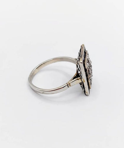 Bague 51 Bague marquise Art déco en or blanc 18k, diamants et saphirs calibrés 58 Facettes A06165
