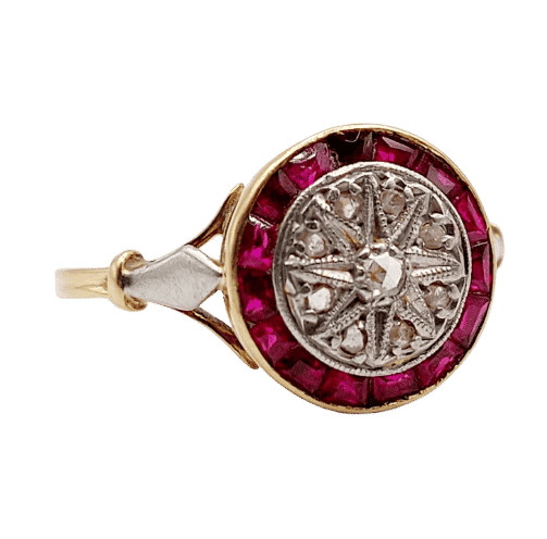 Bague 50 Bague cible Art déco en or jaune 18k, diamants taille rose et rubis calibrés 58 Facettes A06428