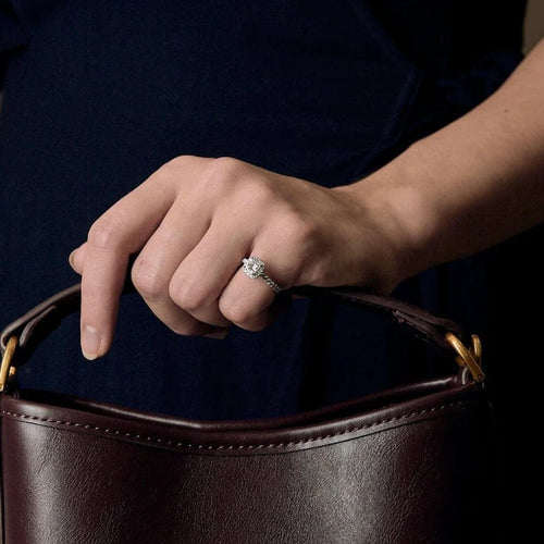 Bague 47 Solitaire taille princesse - Bague en or blanc 750 et diamants 58 Facettes LP1385/