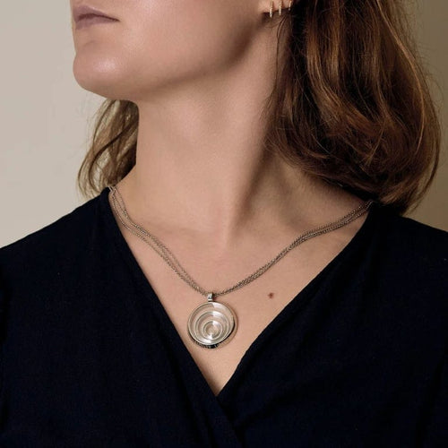 Collier Chopard Happy Spirit - Collier en or blanc 750 avec diamant mobile 58 Facettes LP1453/