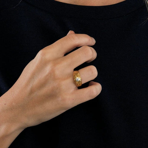 Bague 54 Printemps - Chevalière en or jaune 18K sertie d’un diamant 0,35 ct 58 Facettes LP592/12