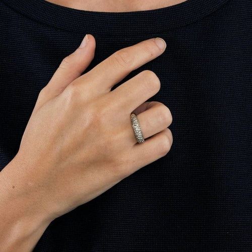 Bague 53.5 Bague jonc bande pavée en or blanc et diamants 58 Facettes LP476/10
