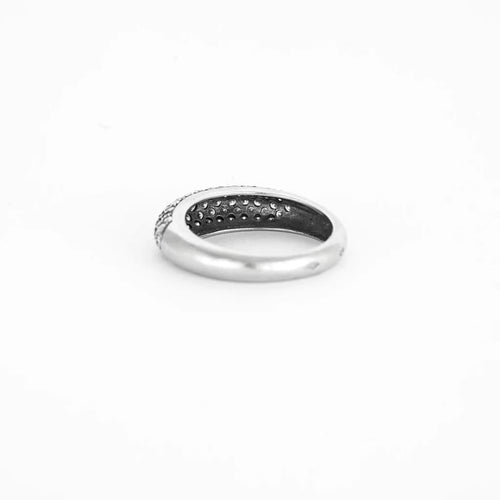 Bague 53.5 Bague jonc bande pavée en or blanc et diamants 58 Facettes LP476/10