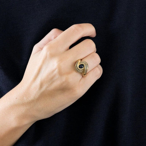 Bague 54 Bague en or jaune avec saphir ovale et diamants 58 Facettes LP833/13