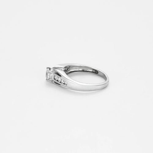 Bague 51 Solitaire - Bague en or blanc 18 carats et diamants 58 Facettes LP973/13