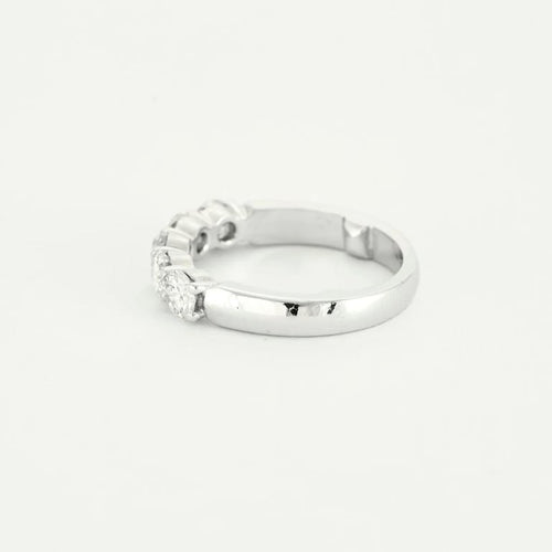 Bague 50.5 Bague rivière en or blanc 750 sertie de diamants 58 Facettes LP1061/12