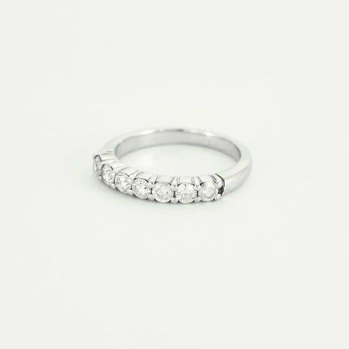 Bague 51.5 Alliance rivière - Bague en or blanc 750 sertie de diamants 58 Facettes LP1067/12