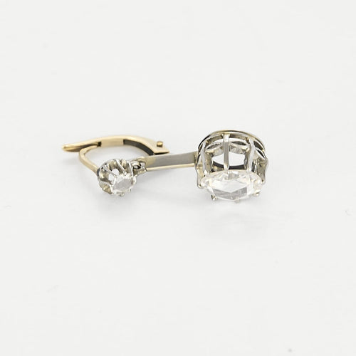 Boucles d'oreilles Paire de Dormeuse en or jaune et or gris, diamants taillés en rose 58 Facettes MON1230-1