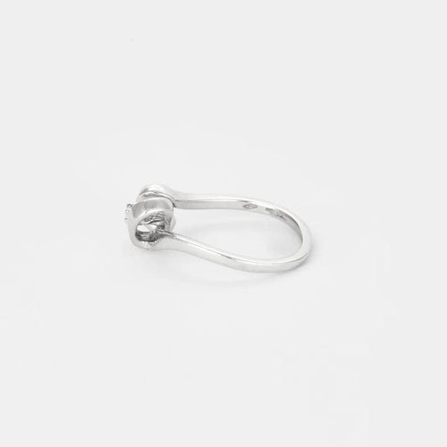 Bague 56 Bague mouvementée en or blanc sertie d’un diamant taille brillant 58 Facettes LP1112/13