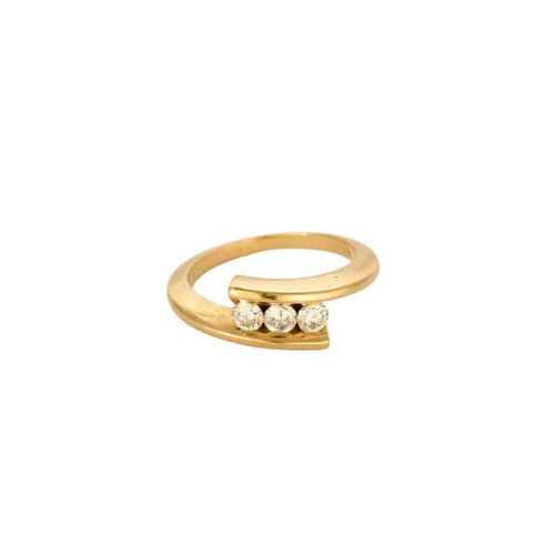 Bague 56.5 Bague d’union en or jaune 18K et 3 diamants 58 Facettes LP1348/11