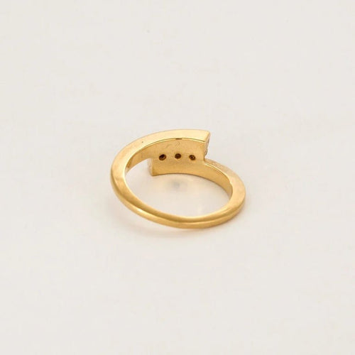 Bague 56.5 Bague d’union en or jaune 18K et 3 diamants 58 Facettes LP1348/11