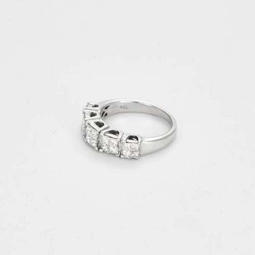Bague 49.5 Bague en or blanc 585 et diamants taille princesse 58 Facettes LP264/13