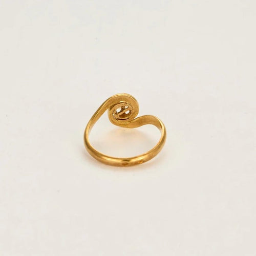 Bague 53.5 Bague Tourbillon - Bague jonc ondulé en or jaune 750 avec perle 58 Facettes LP1258/BET