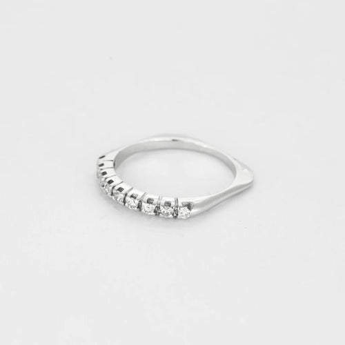Bague 53.5 Alliance - Bague en or blanc sertie de diamants 58 Facettes LP1225/11