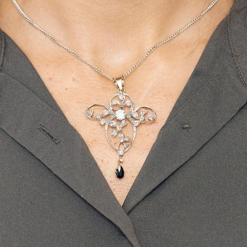 Pendentif Pendentif napoléonien - Croix en deux ors, saphir et diamants 58 Facettes LP1176