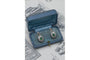 Boucles d'oreilles Boucles d'oreilles rosace anciennes en or 14 carats et tsavorites 58 Facettes 9715A