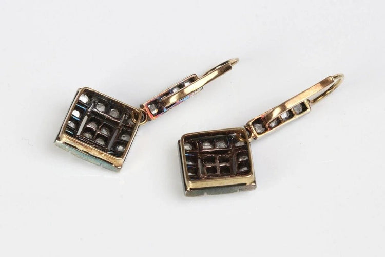 Boucles d'oreilles Boucles d'oreilles anciennes en or jaune 18 carats et diamants 58 Facettes 9711
