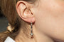 Boucles d'oreilles Boucles d’oreilles pendantes Art déco en or jaune 18 ct, platine, diamants et saphirs 58 Facettes 10507