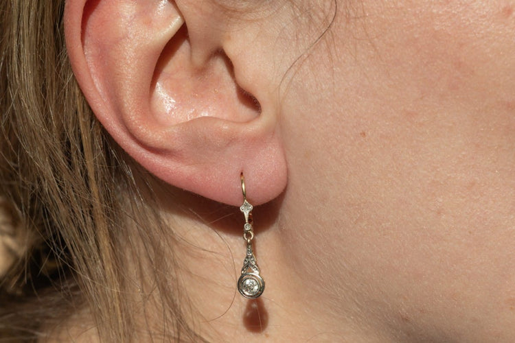 Boucles d'oreilles Boucles d'oreilles anciennes en or jaune, platine et diamants 58 Facettes 10505