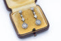 Boucles d'oreilles Boucles d'oreilles pendantes en or 18 carats et platine avec diamants 58 Facettes 10692