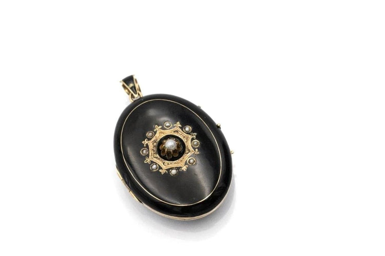 Pendentif Médaillon ancien - Pendentif en émail noir et perles 58 Facettes 11351