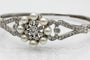 Bracelet Bracelet rigide en or blanc 14 carats avec diamants et perles 58 Facettes 10675