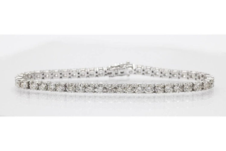 Bracelet Bracelet tennis en or blanc et diamants 8,00 ct 58 Facettes PTKN03