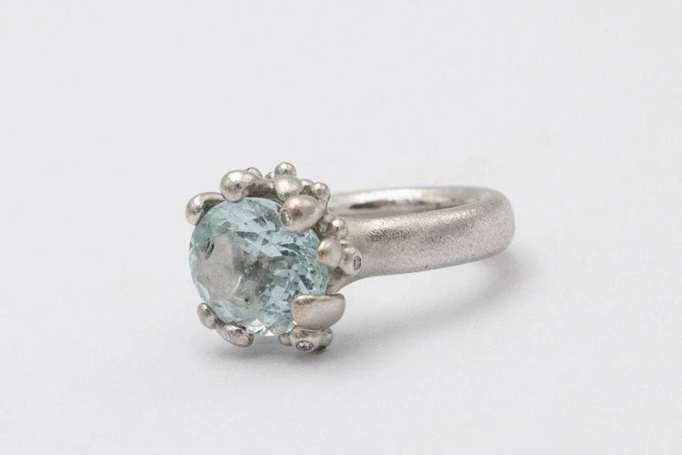 Bague 57 Charlotte Lynggaard - Bague en or blanc avec aigue-marine et diamants 58 Facettes 9629