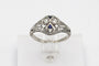 Bague 54 Bague Art déco en or blanc avec diamants et saphirs synthétiques 58 Facettes 9816