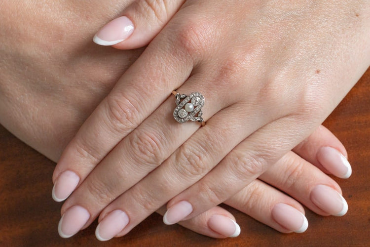 Bague 53 Bague Art nouveau en or, platine, perle et diamants 58 Facettes 10077