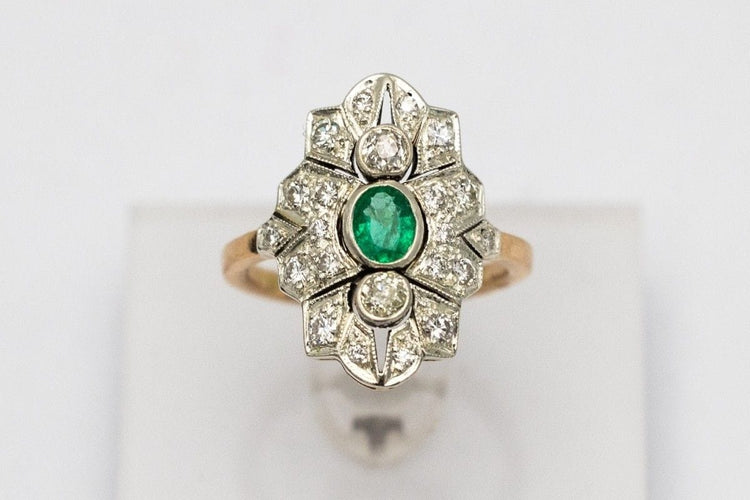 Bague 54 Bague ancienne en or jaune, argent, diamants et émeraude 58 Facettes 9897