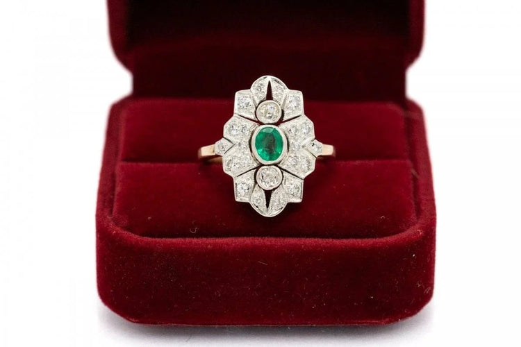 Bague 54 Bague ancienne en or jaune, argent, diamants et émeraude 58 Facettes 9897