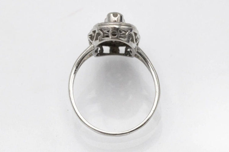 Bague 61 Bague Art déco en or blanc et diamants 58 Facettes 10663