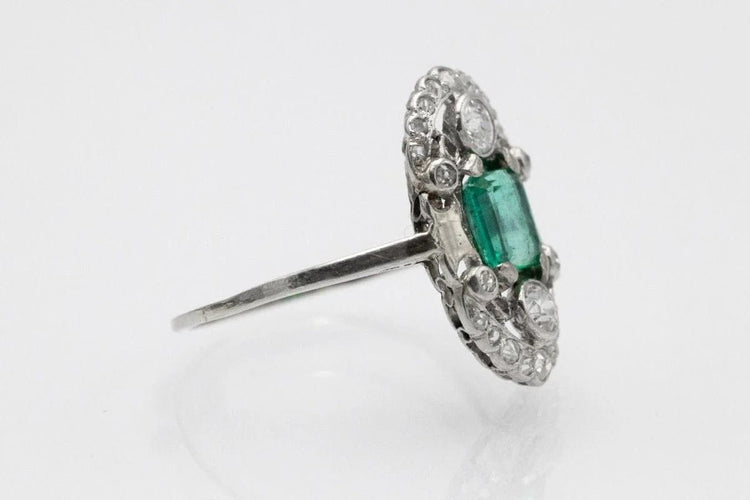 Bague 58 Bague Art déco en or blanc 18 carats avec diamants et émeraude 58 Facettes 10969