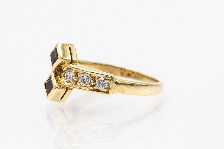 Bague 50 Bague vintage en or jaune, rubis et diamants 58 Facettes 11155