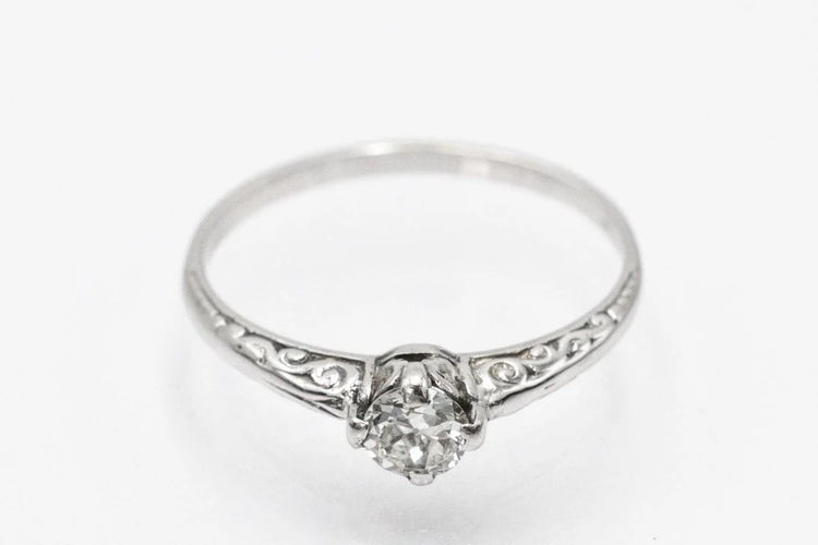 Bague 51 Bague solitaire en or blanc 18 carats avec diamant taille ancienne 0,25 ct 58 Facettes 11219