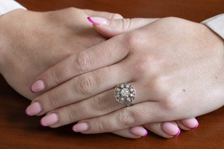 Bague 51 Bague fleur en or blanc, platine et diamants 58 Facettes 11256