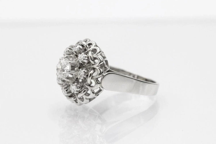 Bague 51 Bague fleur en or blanc, platine et diamants 58 Facettes 11256