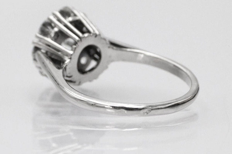 Bague 55 Bague fleur en or blanc et platine sertie de diamants 58 Facettes 11263