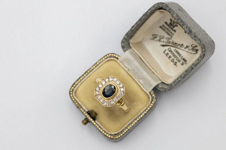 Bague 59 Bague géométrique en or jaune 18 carats avec saphir et diamants 58 Facettes 11260