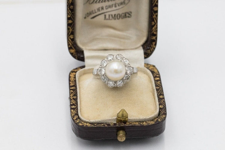Bague 54 Bague en platine 950 ornée d’une perle et de diamants (1,00 ct) 58 Facettes 11328