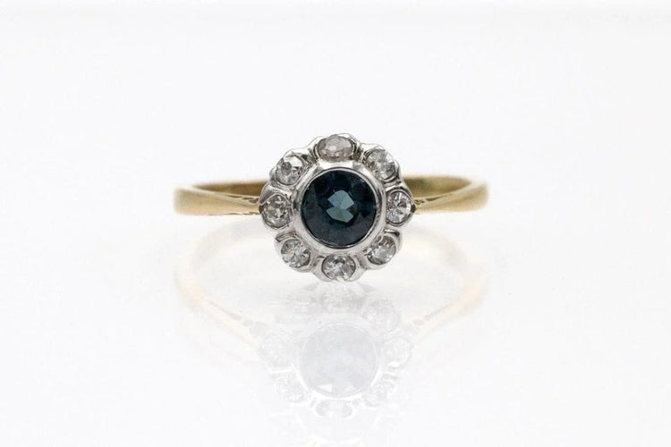 Bague 55 Bague en or jaune 18 carats avec saphir et diamants 58 Facettes 11550