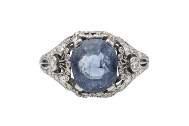 Bague 49 Art déco - Bague en platine avec saphir coussin et diamants 58 Facettes 11300